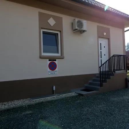 Viktoria Apartment *