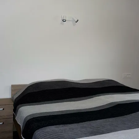 شقة فيكتوريا *