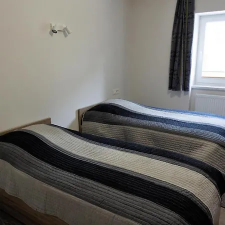 شقة فيكتوريا *